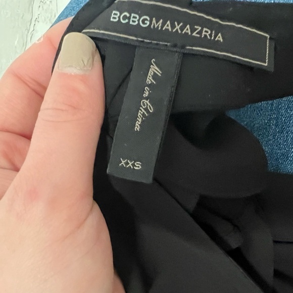 BCBG Eliza drape top in black (Size XXS; very good condition) - Picture 6 of 6